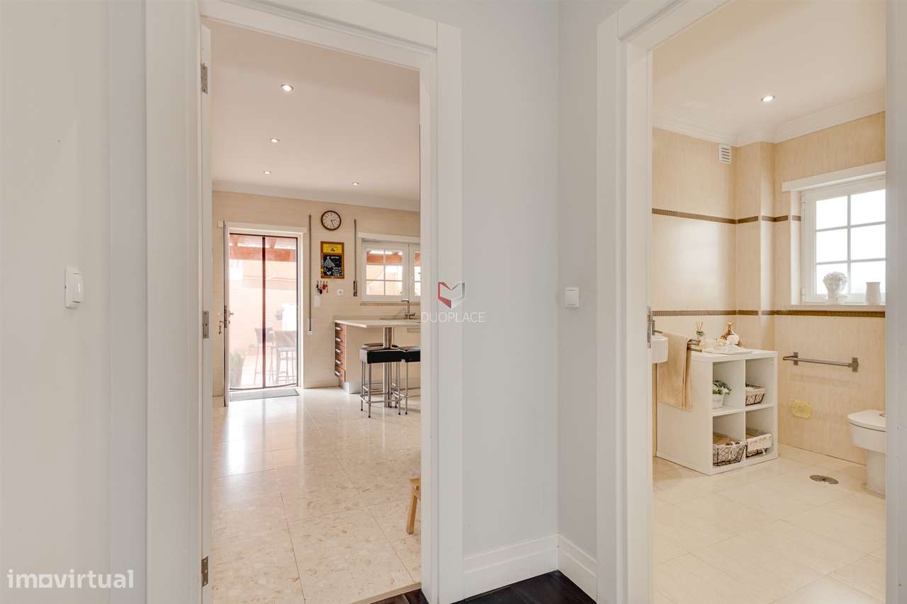 Moradia Premium T4 com Sótão, Ginásio, Garagem e Excelentes Áreas | Mo-9