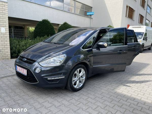 Ford S-Max - 13