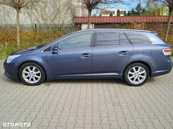 Toyota Avensis 2.0 D-4D Sol plus+NAVI - 2