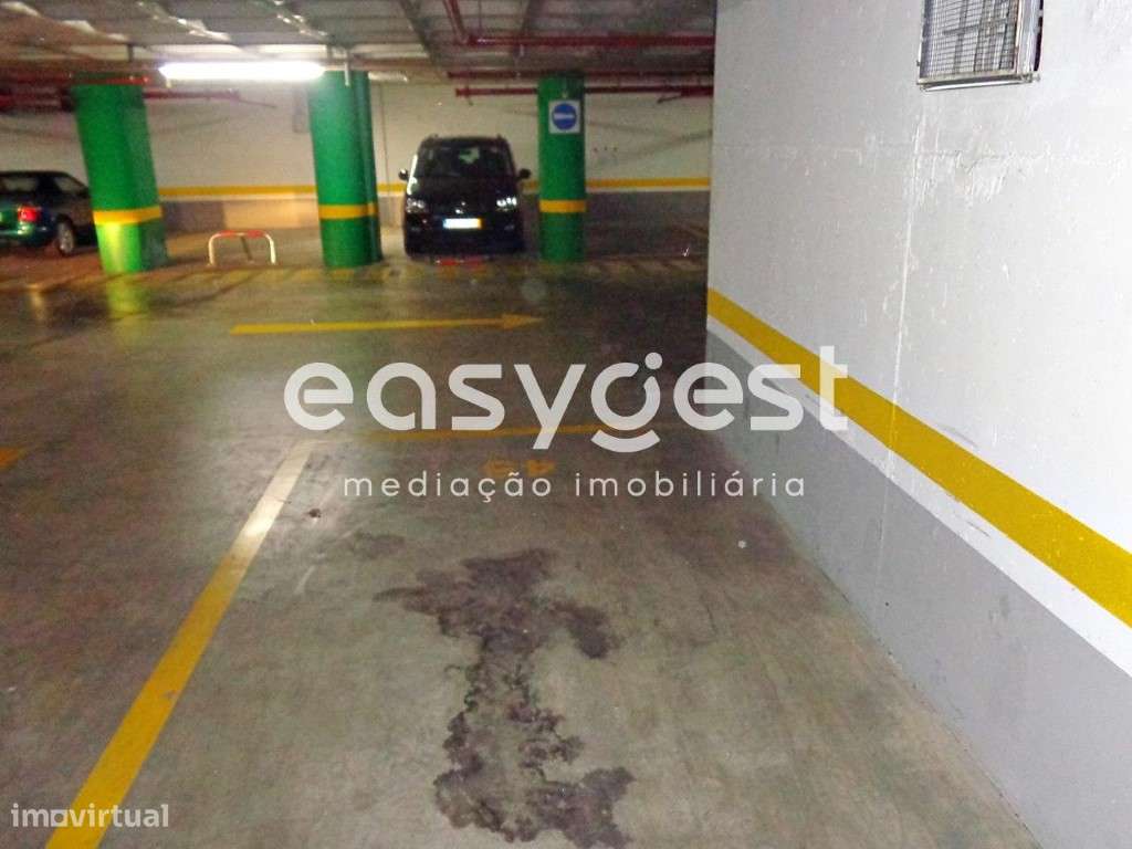 Parqueamento em Telheiras - Grande imagem: 3/7
