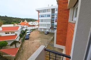 ARRENDA - CAXIAS, OEIRAS - T2 DUPLEX , REMODELADO