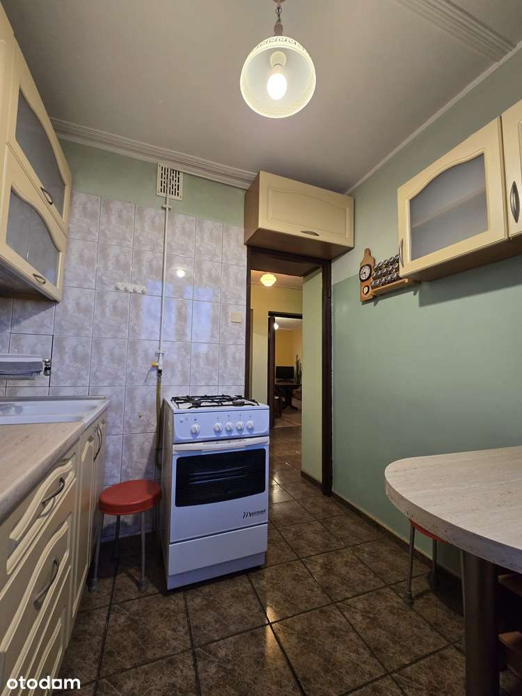 Przytulne 3-pokojowe mieszkanie z balkonem-2