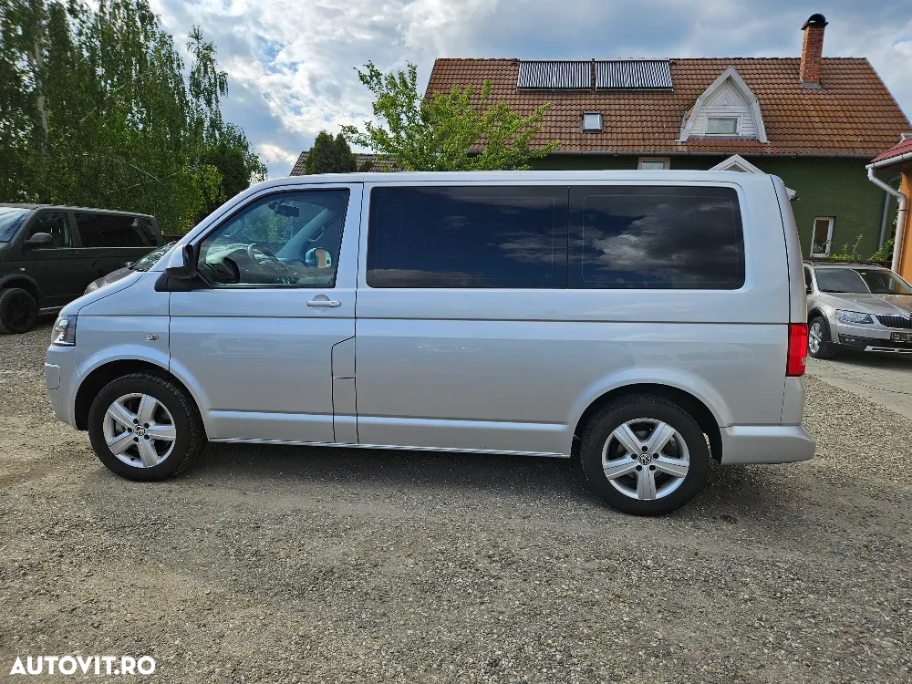 Volkswagen Multivan - 13