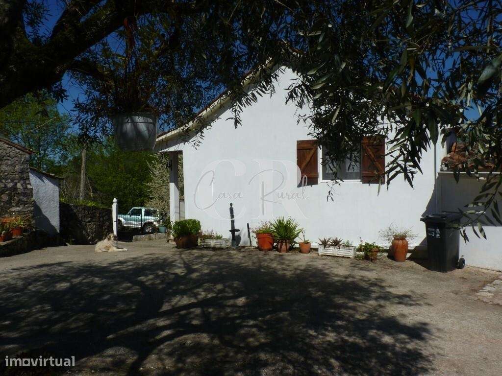 Moradia T4 com garagem, anexos e vistas deslumbrantes em Almoster – Al - Grande imagem: 5/60