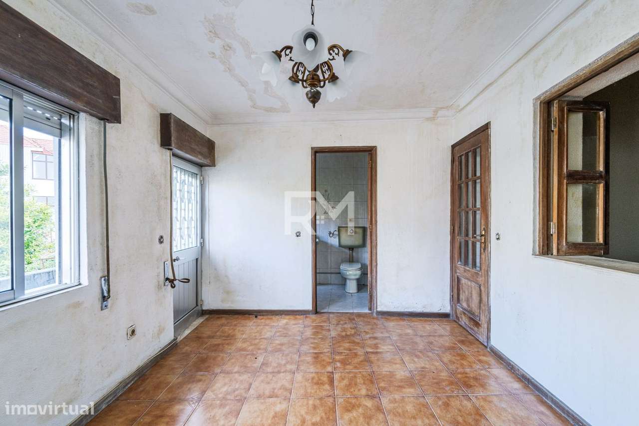 MORADIA PARA REABILITAR | CORUJEIRA, CAMPANHÃ-8