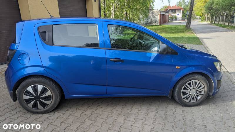 Chevrolet Aveo 1.2 LS - 15