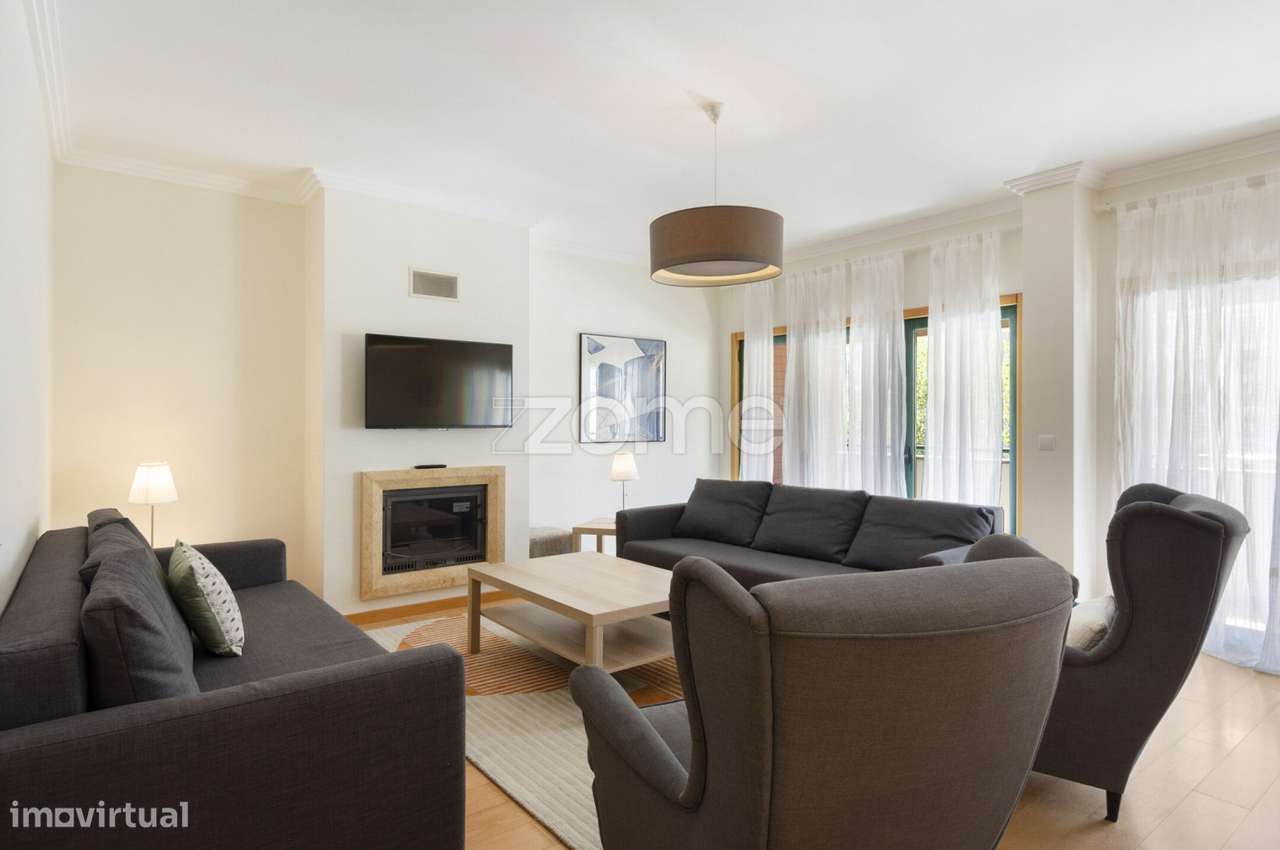 Apartamento T3 com varanda e garagem no L Towers, em Paço de Arcos - Grande imagem: 3/23