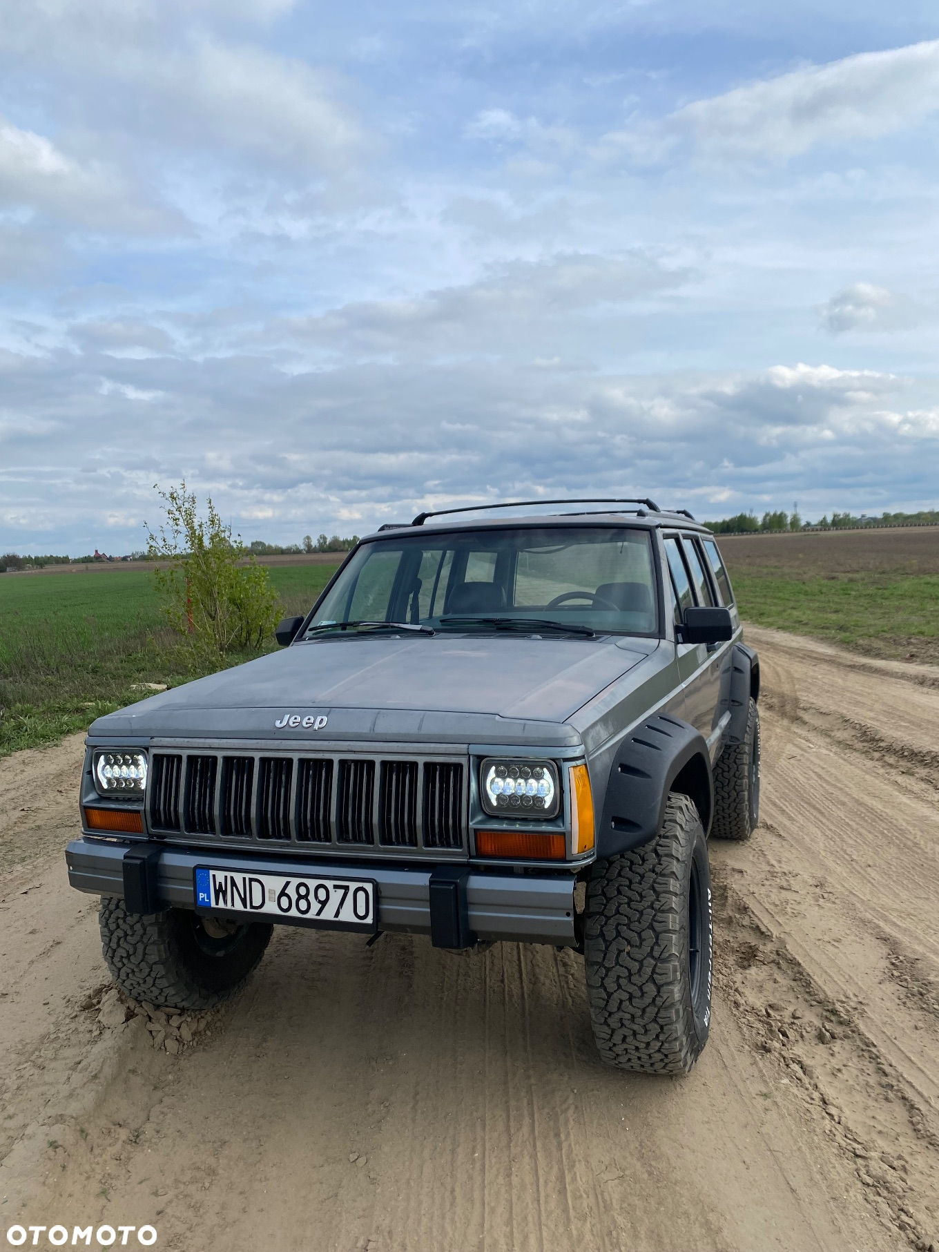 Jeep Cherokee 4.0 - 9