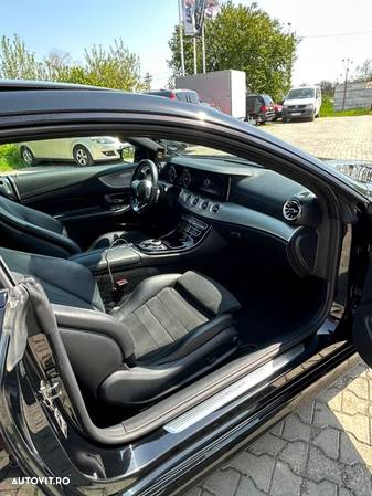 Mercedes-Benz E 200 Coupe 9G-TRONIC AMG Line - 9