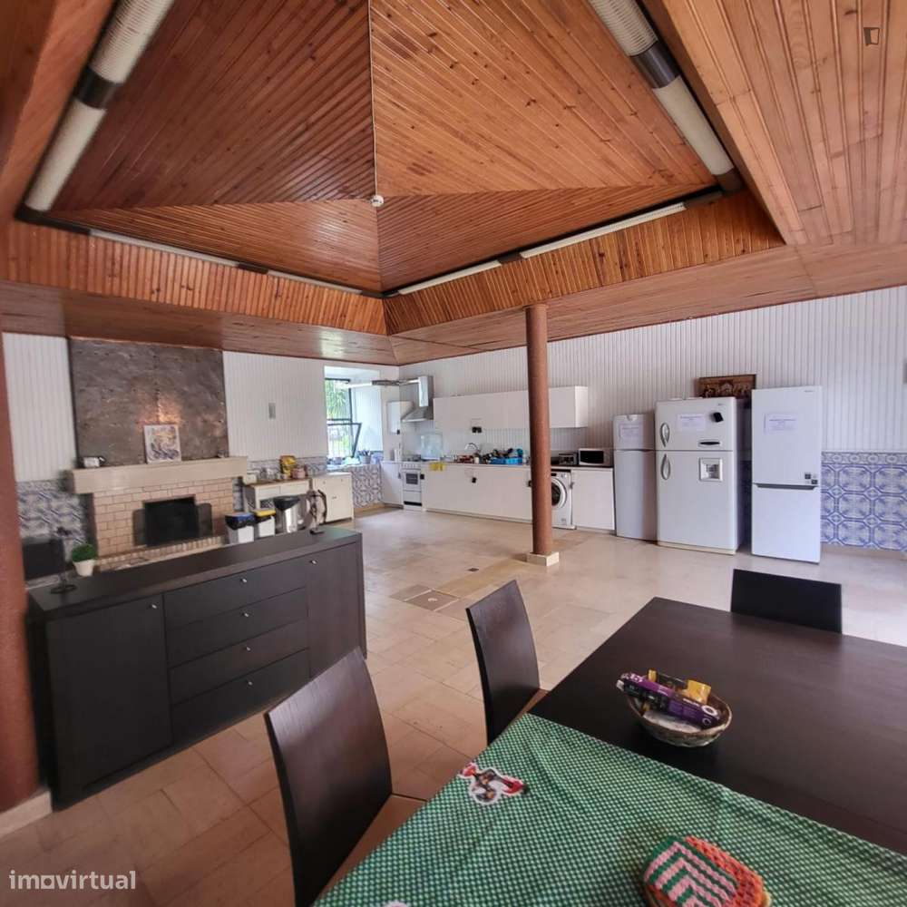 Quarto - localizado em Telheiras Lisbon - Grande imagem: 2/8