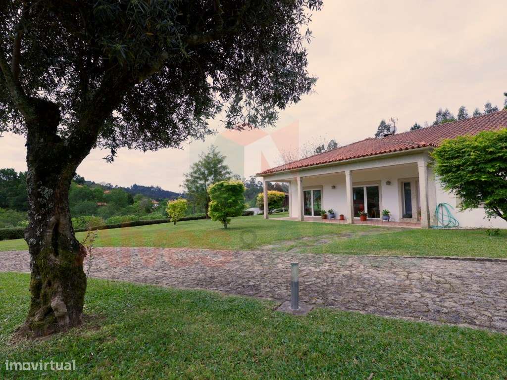 Quintinha com 2 casas -Extraordinária propriedade-7