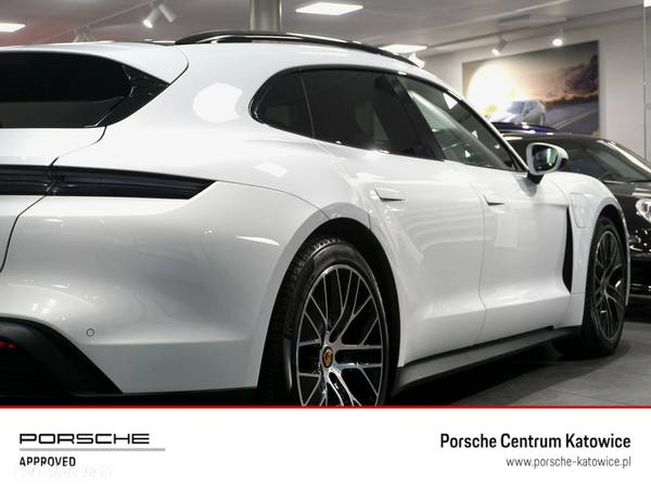 Porsche Taycan - 13