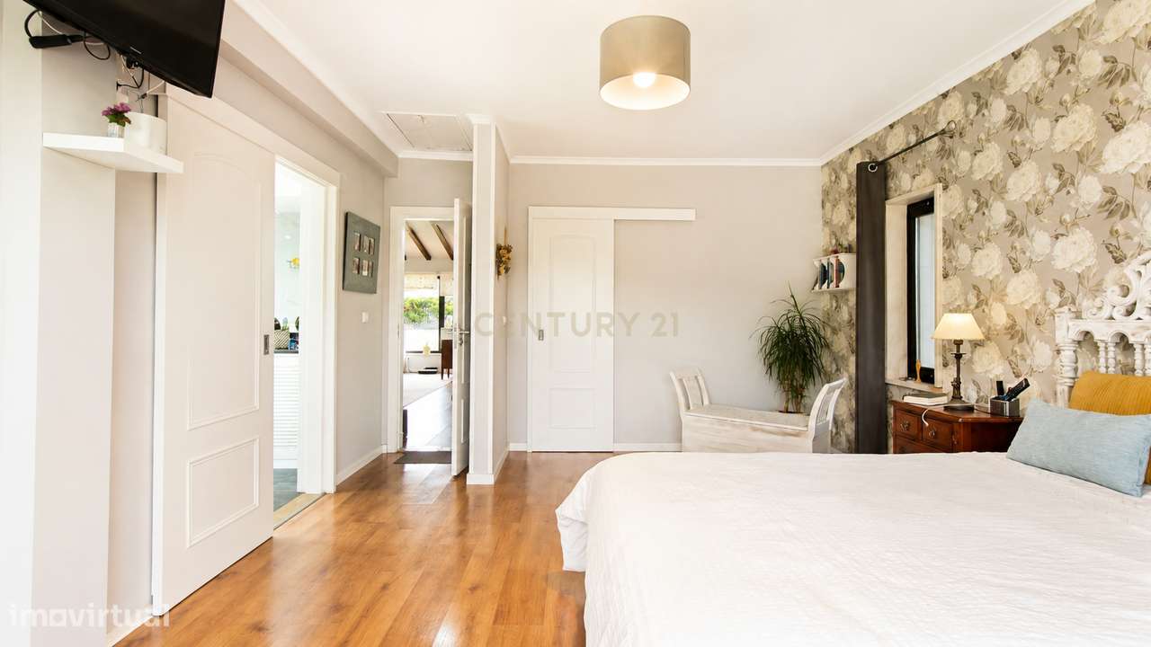 Moradia T3 em lote de 936m2 em Vila Alegre, Fernão Ferro-17