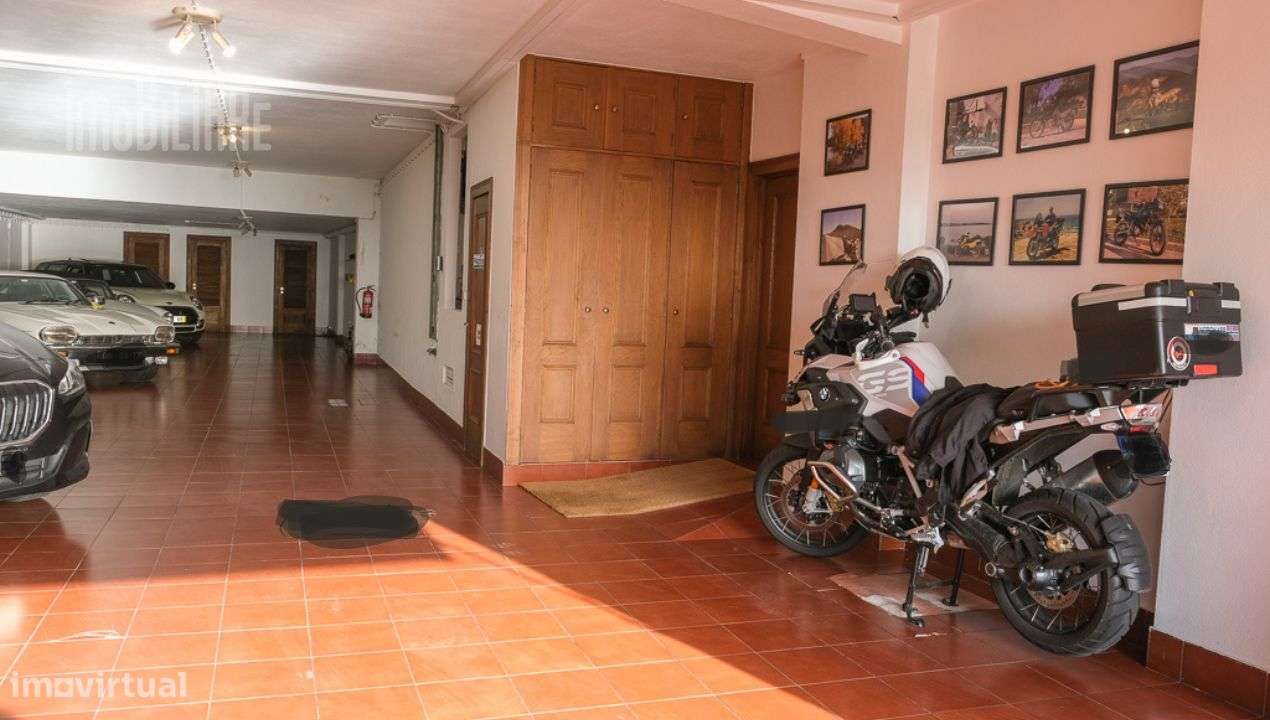 Vende-se Propriedade Frente mar com Moradia, T0 e dois restaurantes-48