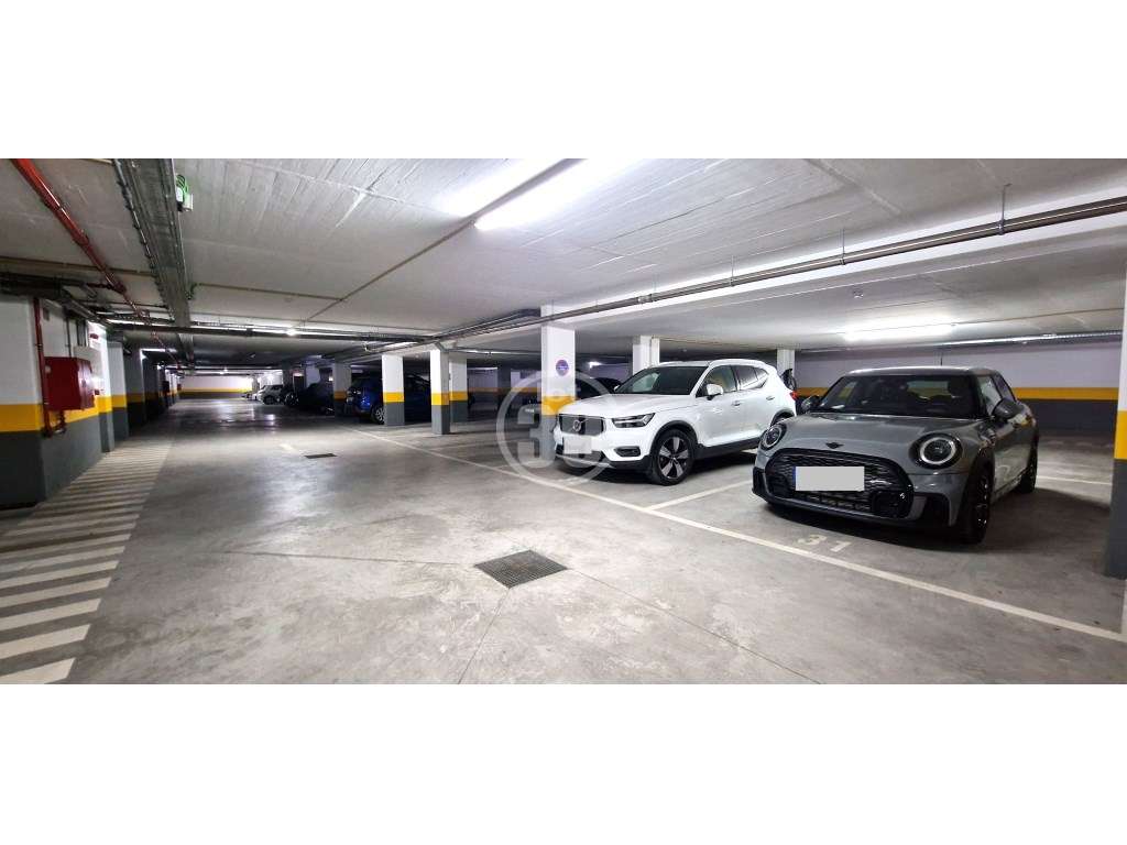 Fantástico apartamento com 3 quartos e inserido num bonito condomín...-38