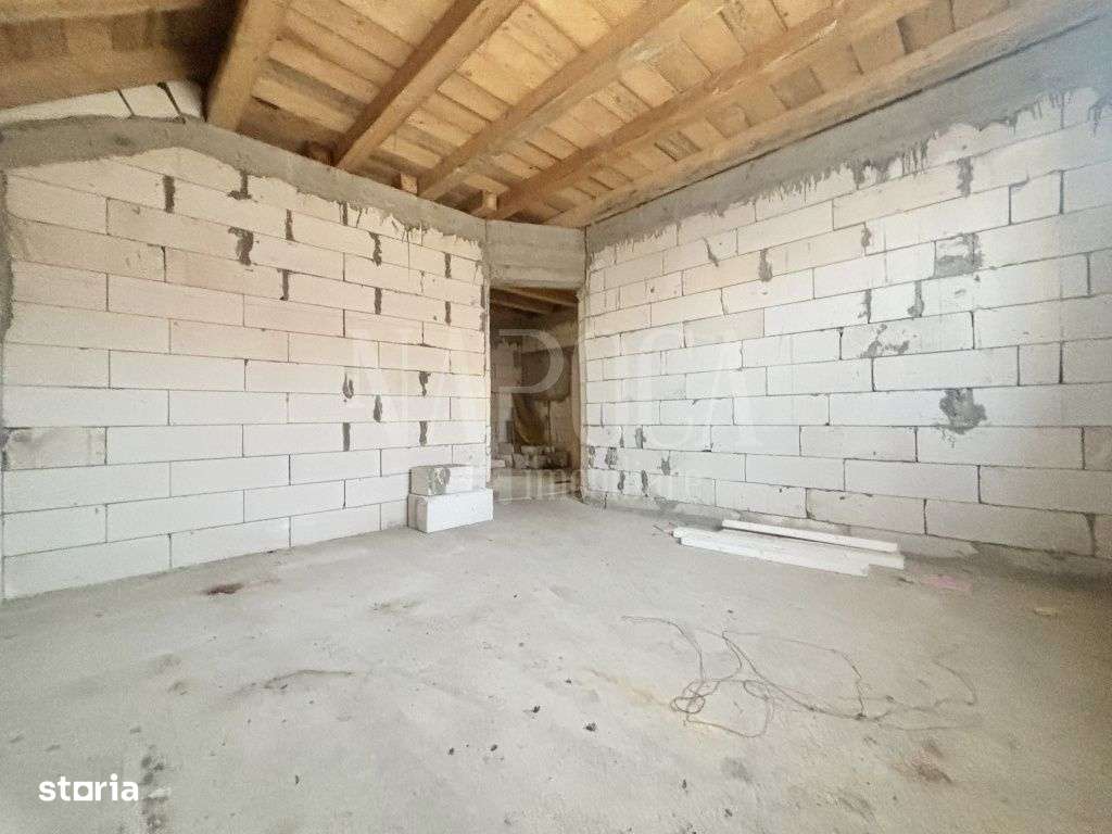 Casa 3 camere de vanzare in Campenesti - Imagine principală: 5/9