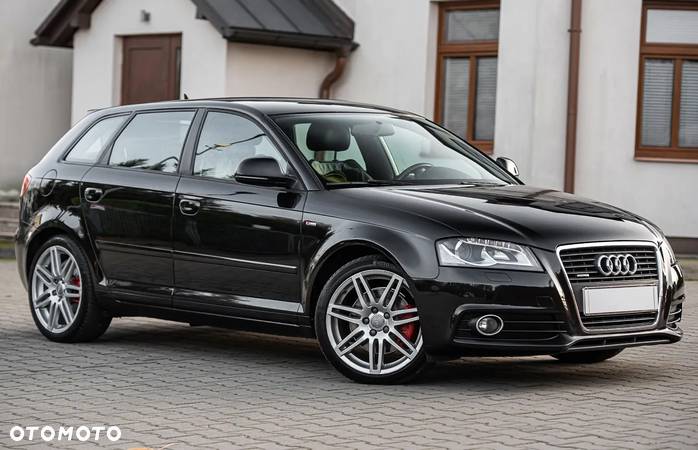 Audi A3 2.0 TFSI Sportback quattro S tronic design - 2