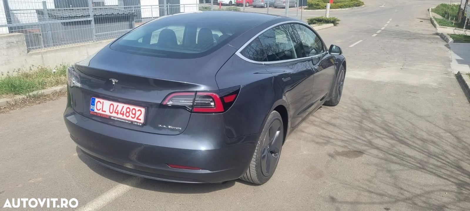 Tesla Model 3 - 5