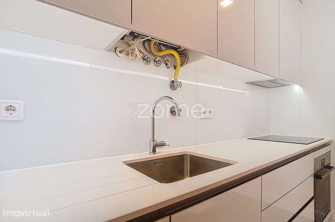 Apartamento T2 Premium com Terraço no Vale das Flores-12