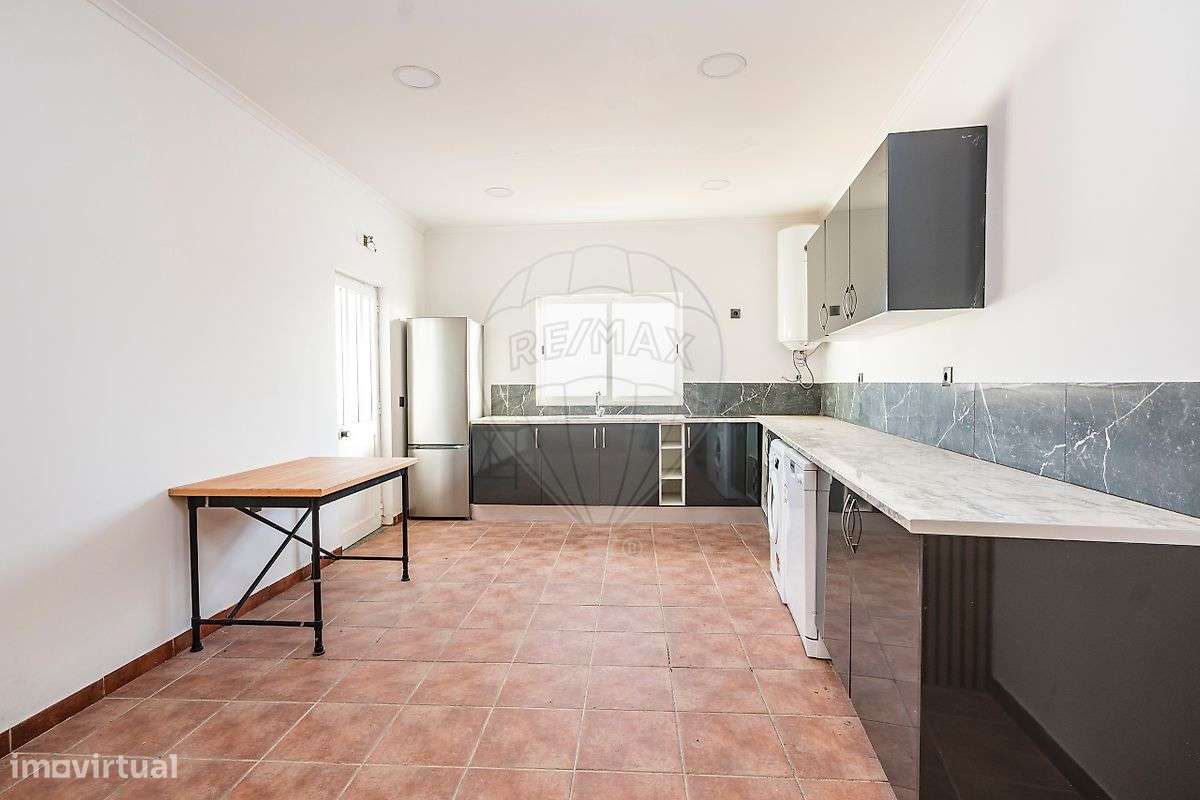 Moradia T4 para venda-17