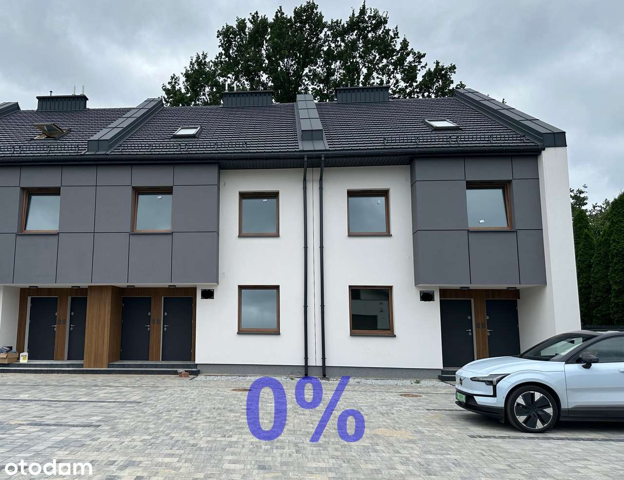 Mieszkanie 5-pokojowe 111m2 dwupoziomowe + 2 st. postojowe-0