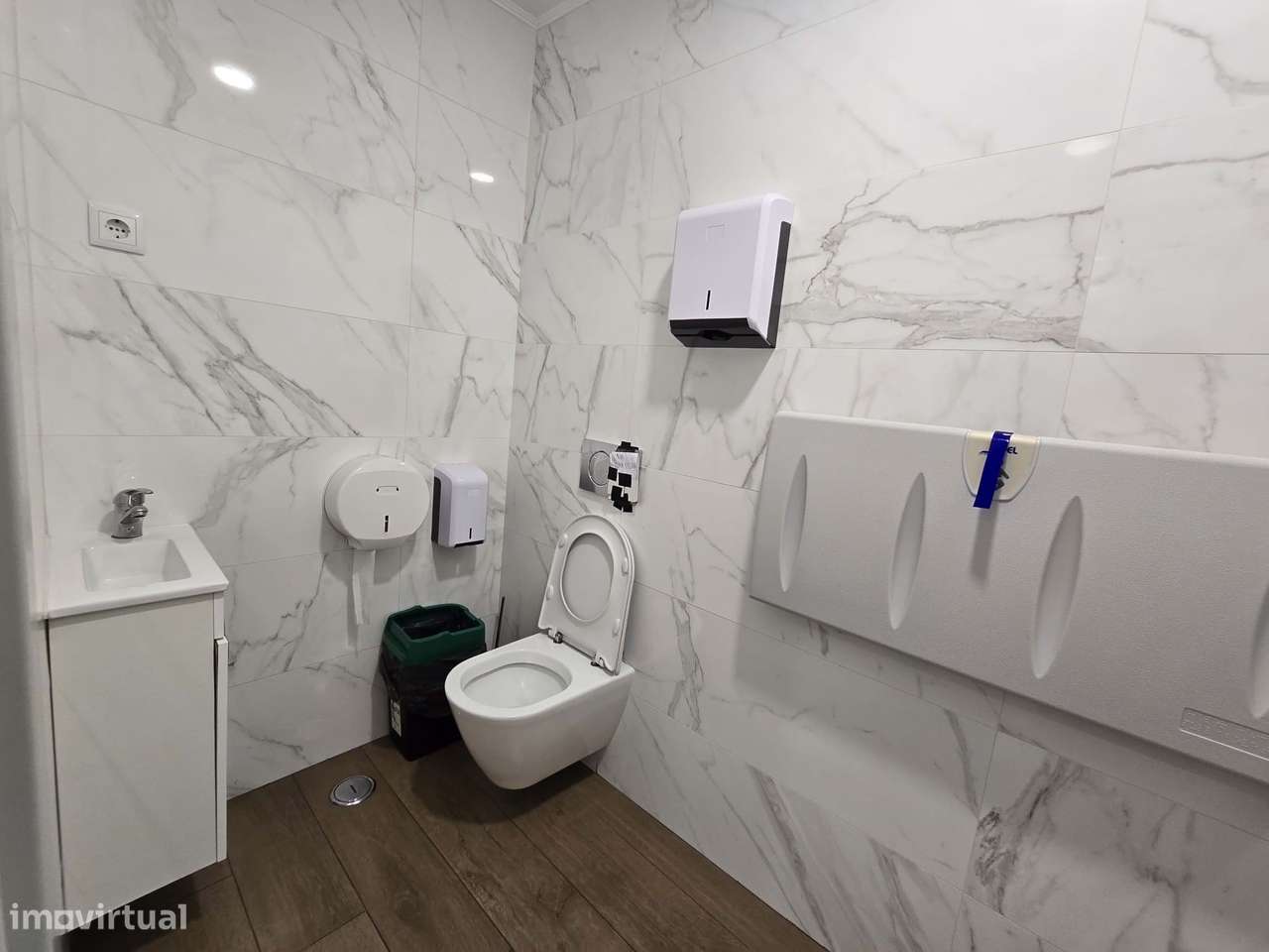 Trespasse – Restaurante com um magnifico faturamento, junto à Av. Colu-17