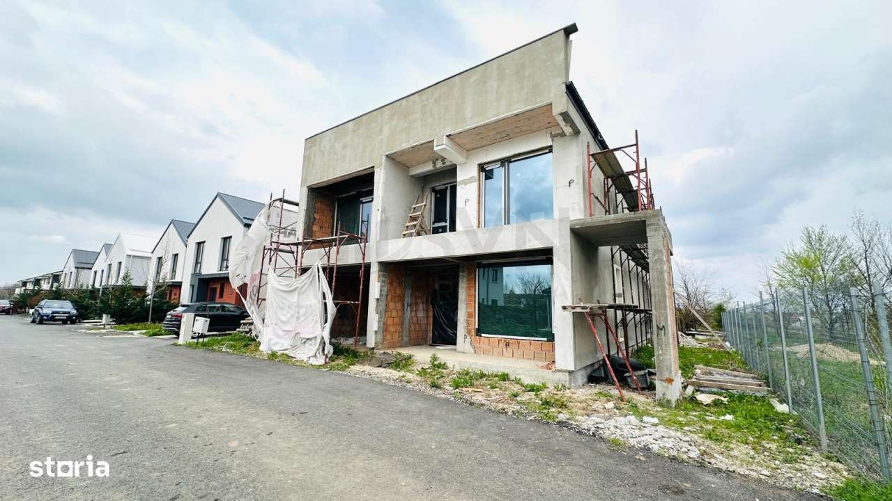 Vila individuala de vanzare Laguna Albastra - Imagine principală: 1/12