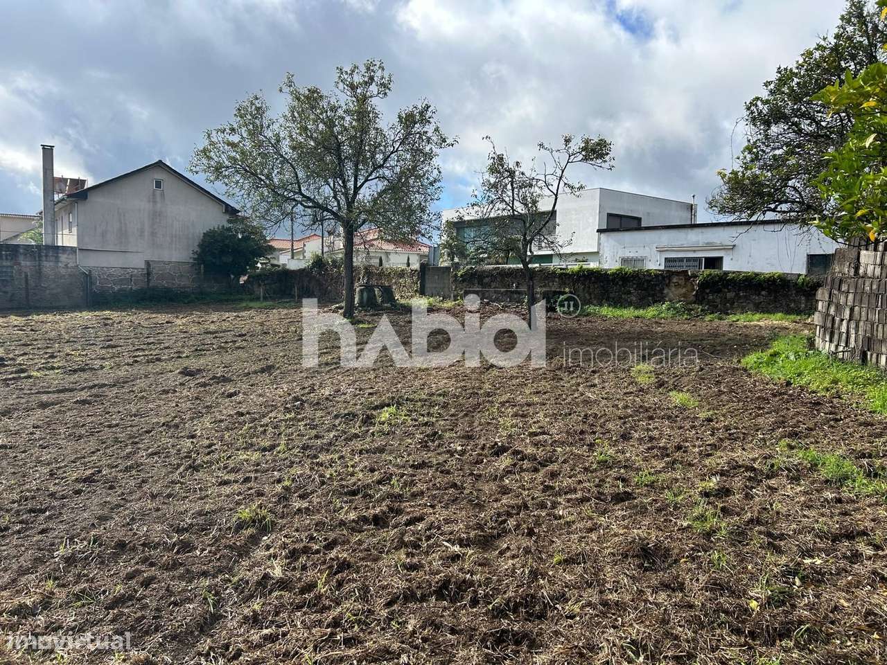 Moradia para restauro e terreno de construção em Fornelos, Barcelos-14