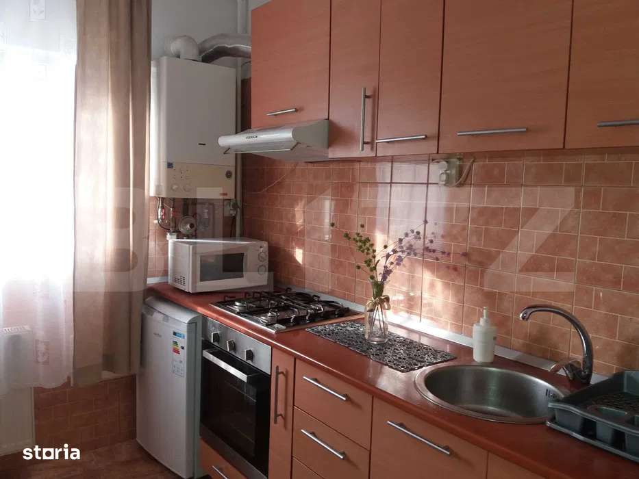 Apartament cu 2 camere, semidecomandat, Plopilor - Imagine principală: 4/5