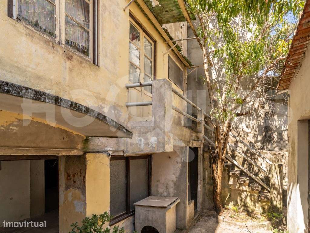 MORADIA COM 3 APARTAMENTOS NO CENTRO HISTÓRICO FIGUEIRA DA FOZ-24