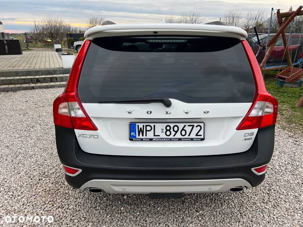 Volvo XC 70 D5 AWD Summum - 10