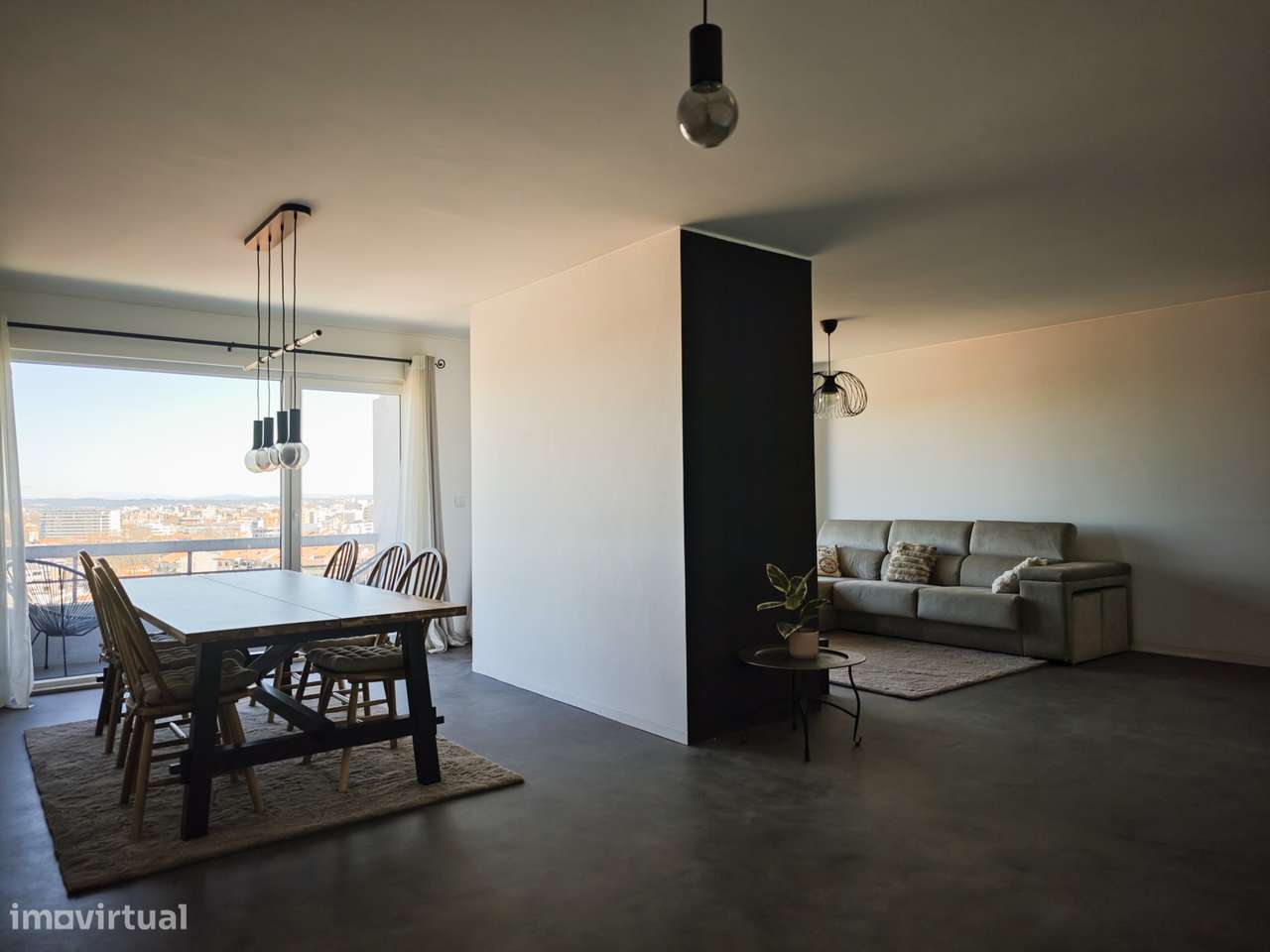 Penthouse no centro do Porto Remodelada e Mobilada - Grande imagem: 4/14