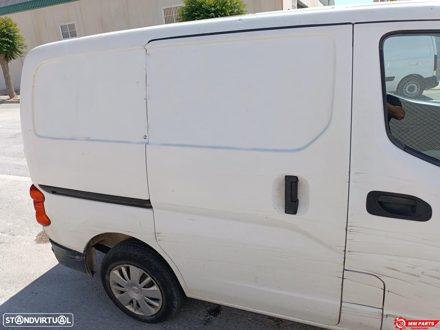 PORTA TRASEIRA DIREITA NISSAN NV200 EVALIA AUTOBÚS - 1