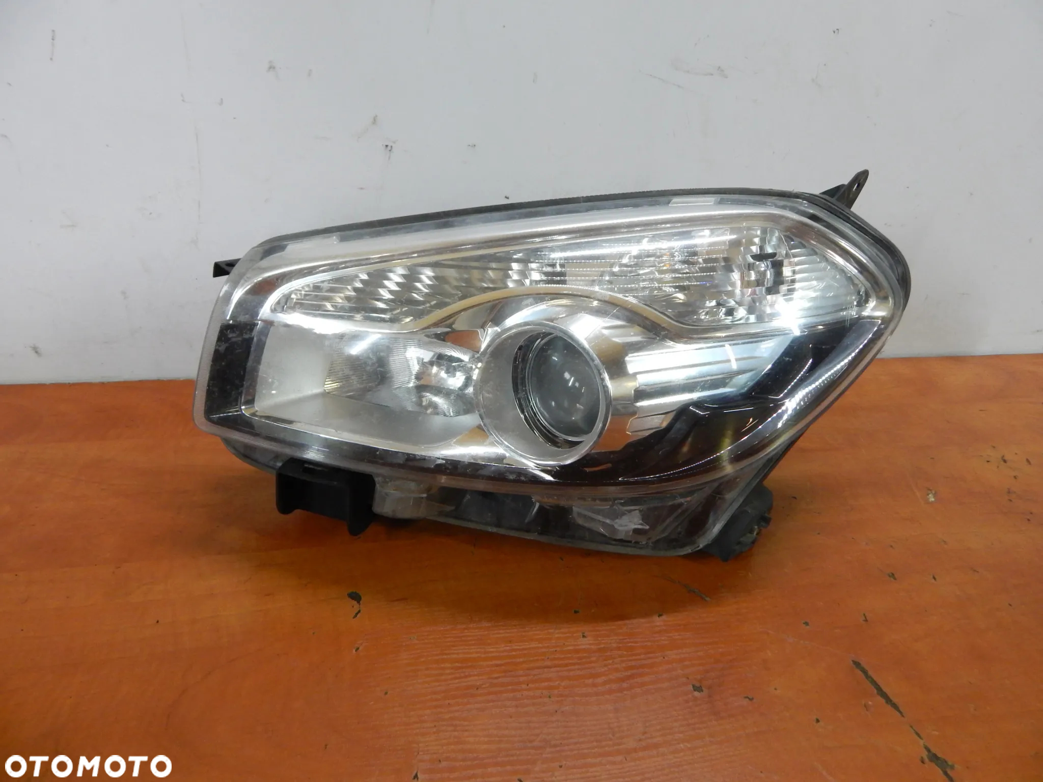 Lampa reflektor prawy przód Nissan QASHQAI J10 08-13 LIFT  Łuków części - 4