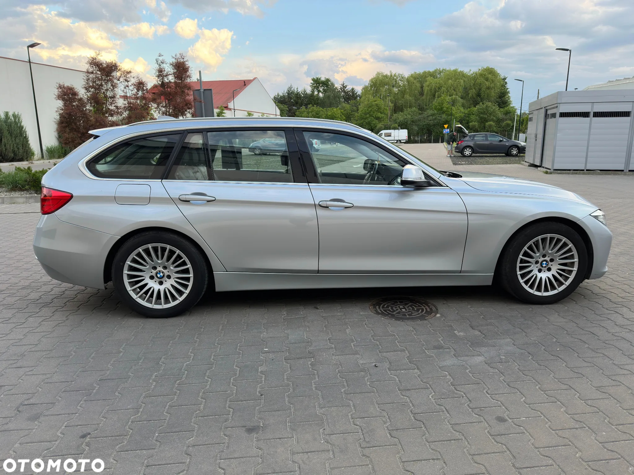 BMW Seria 3 325d Luxury Line - 6