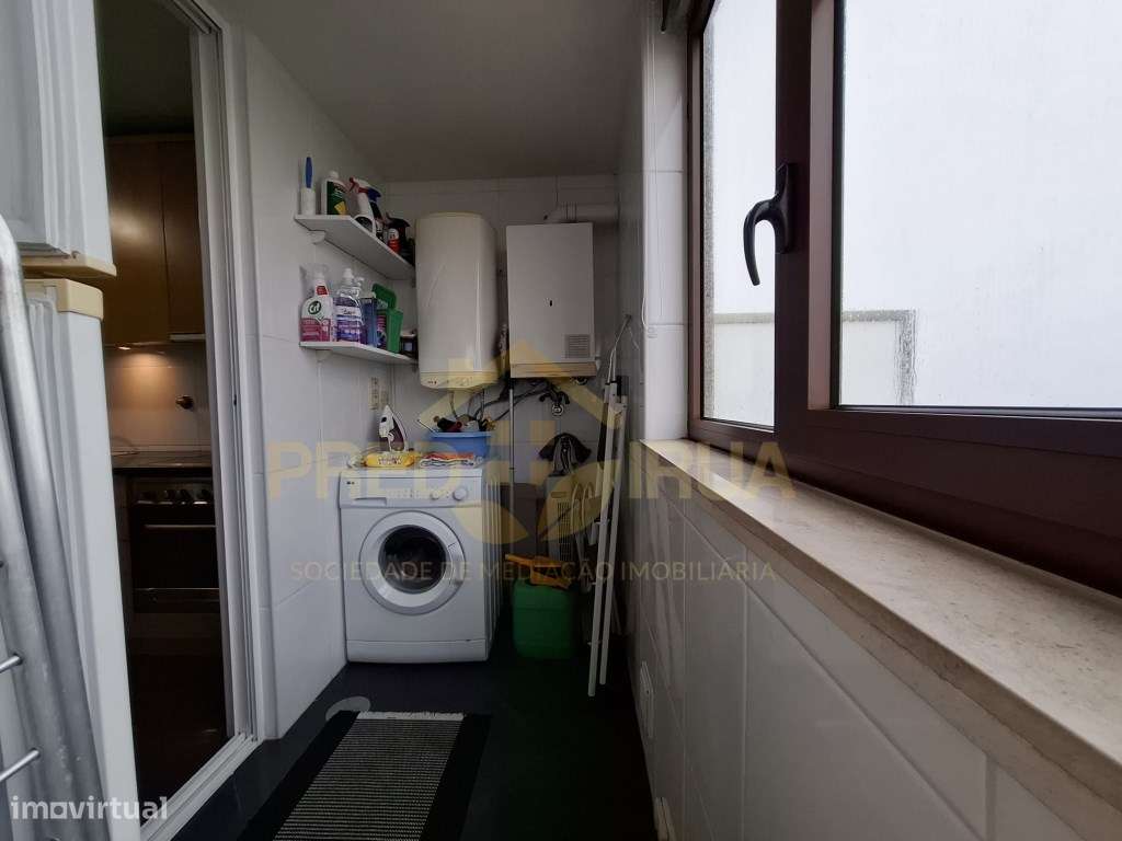 T 2 Recuado em condominio fechada piscina e ginasio com vistas de mar-5