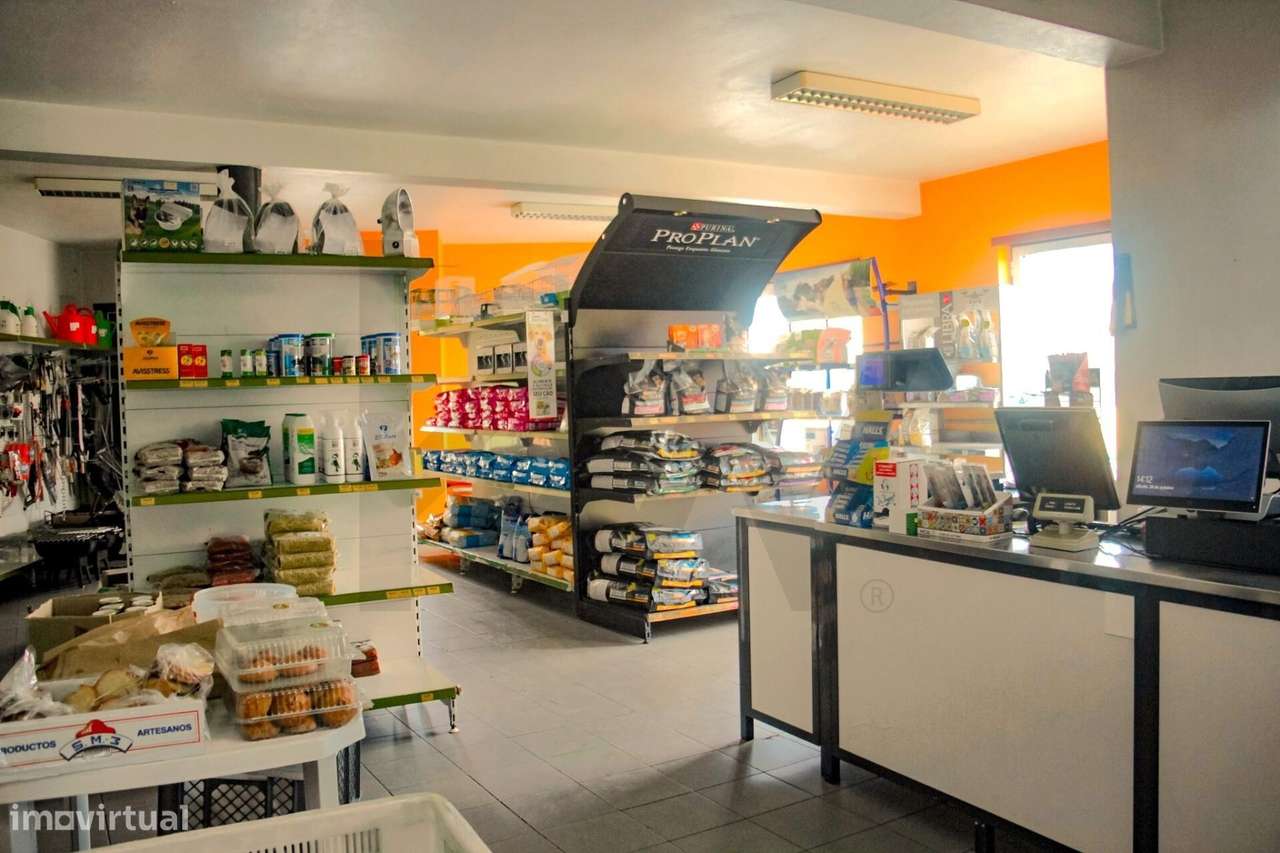 Arrendamento | Espaço comercial | Regueira de Pontes | Estrada Naciona - Grande imagem: 3/17