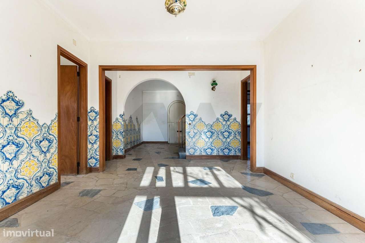 Moradia Independente no Cartaxo com 3 pisos e logradouro - Grande imagem: 5/34