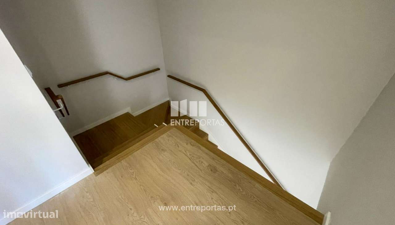Venda de Apartamento T3 duplex, próximo do parque da cidade, Póvoa d - Grande imagem: 3/18