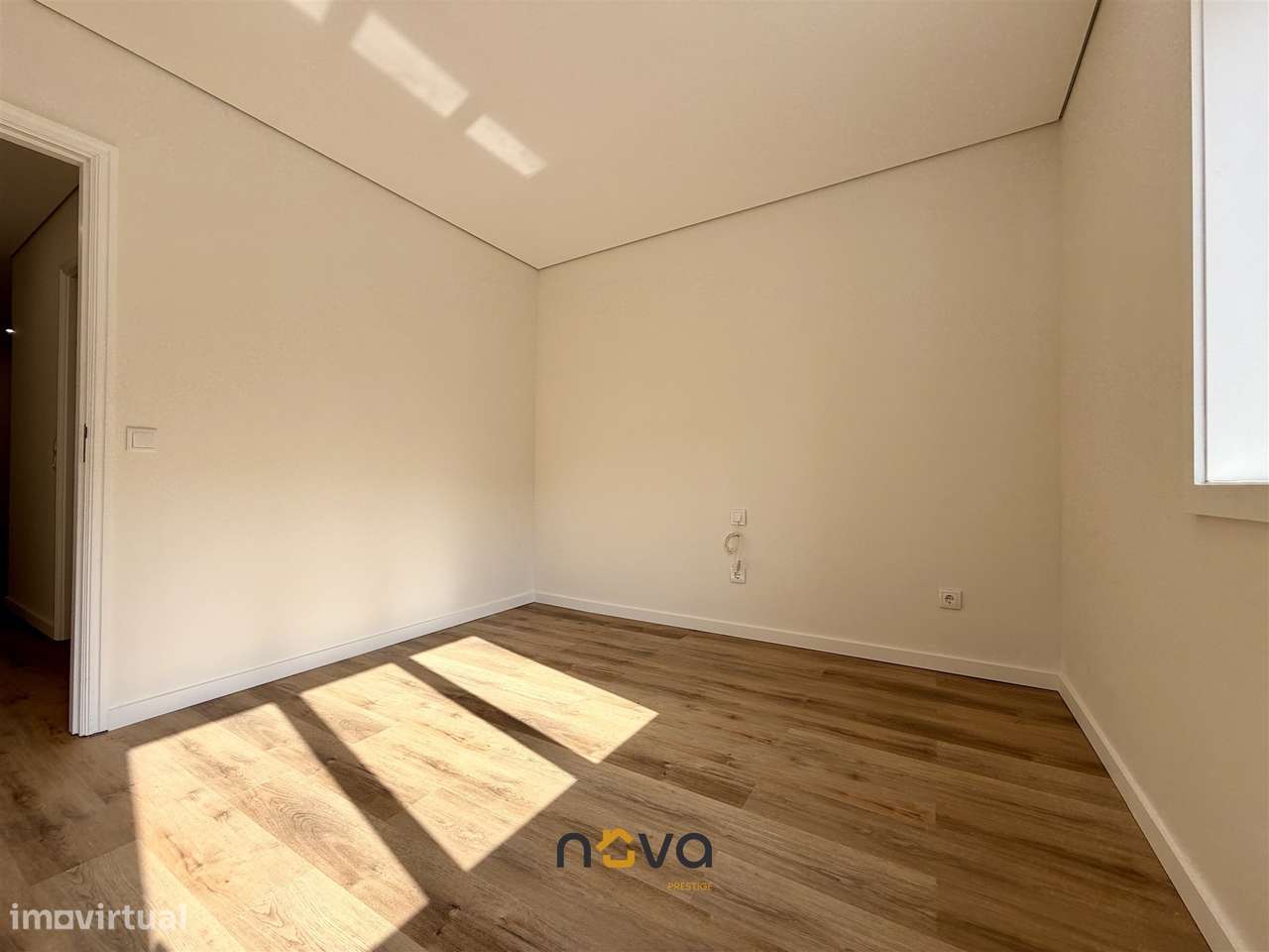 Apartamento T4 Totalmente Remodelado na Póvoa de Varzim-6