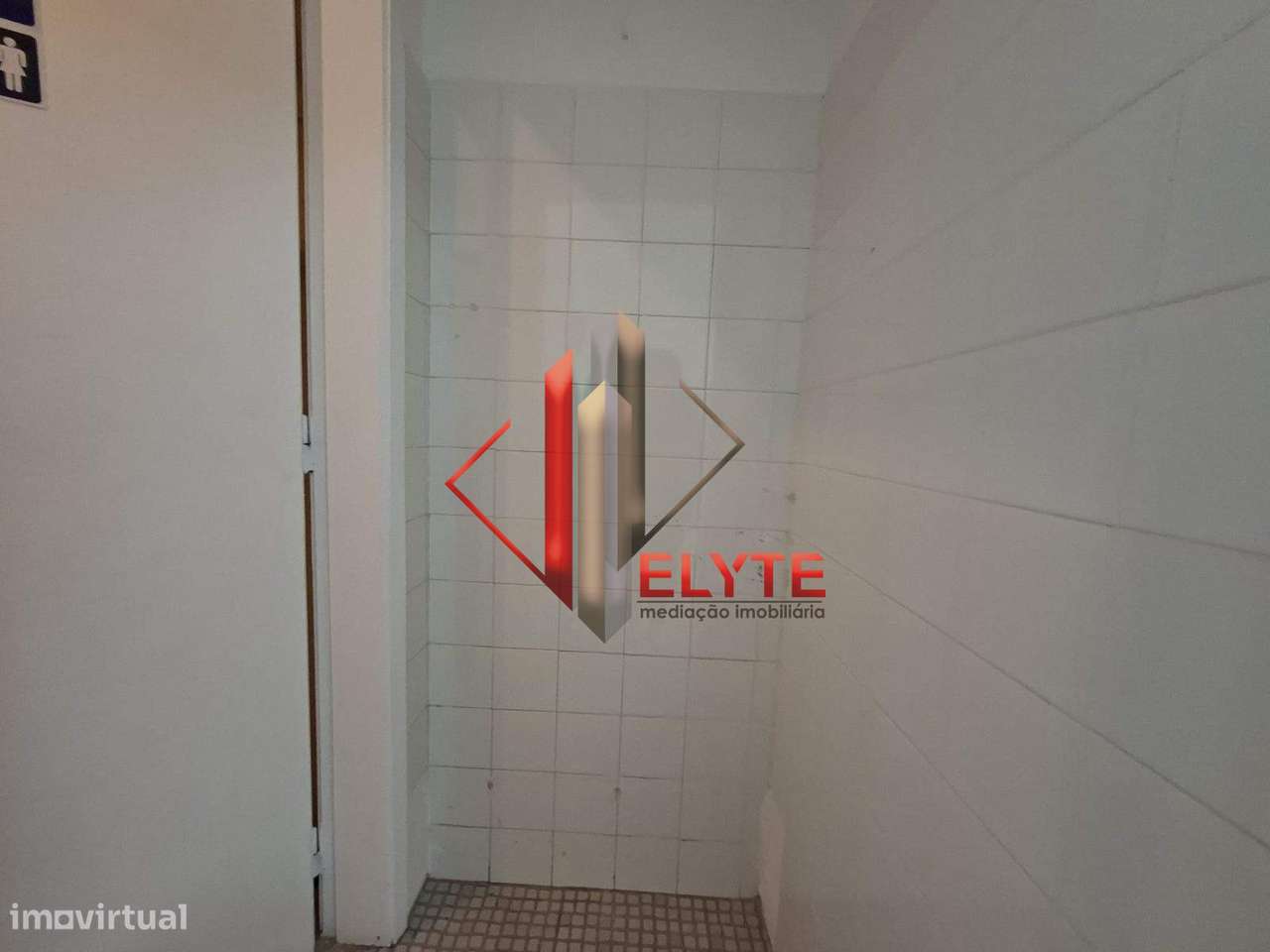 Loja no centro de Salvaterra de Magos-11