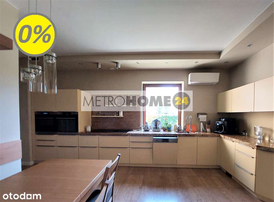 0% Prowizji -Piękny dom otoczony zielenią ogrodu w spokojnej okolicy!-9