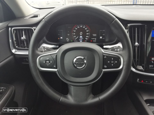 Volvo V60 2.0 D3 Momentum - 18