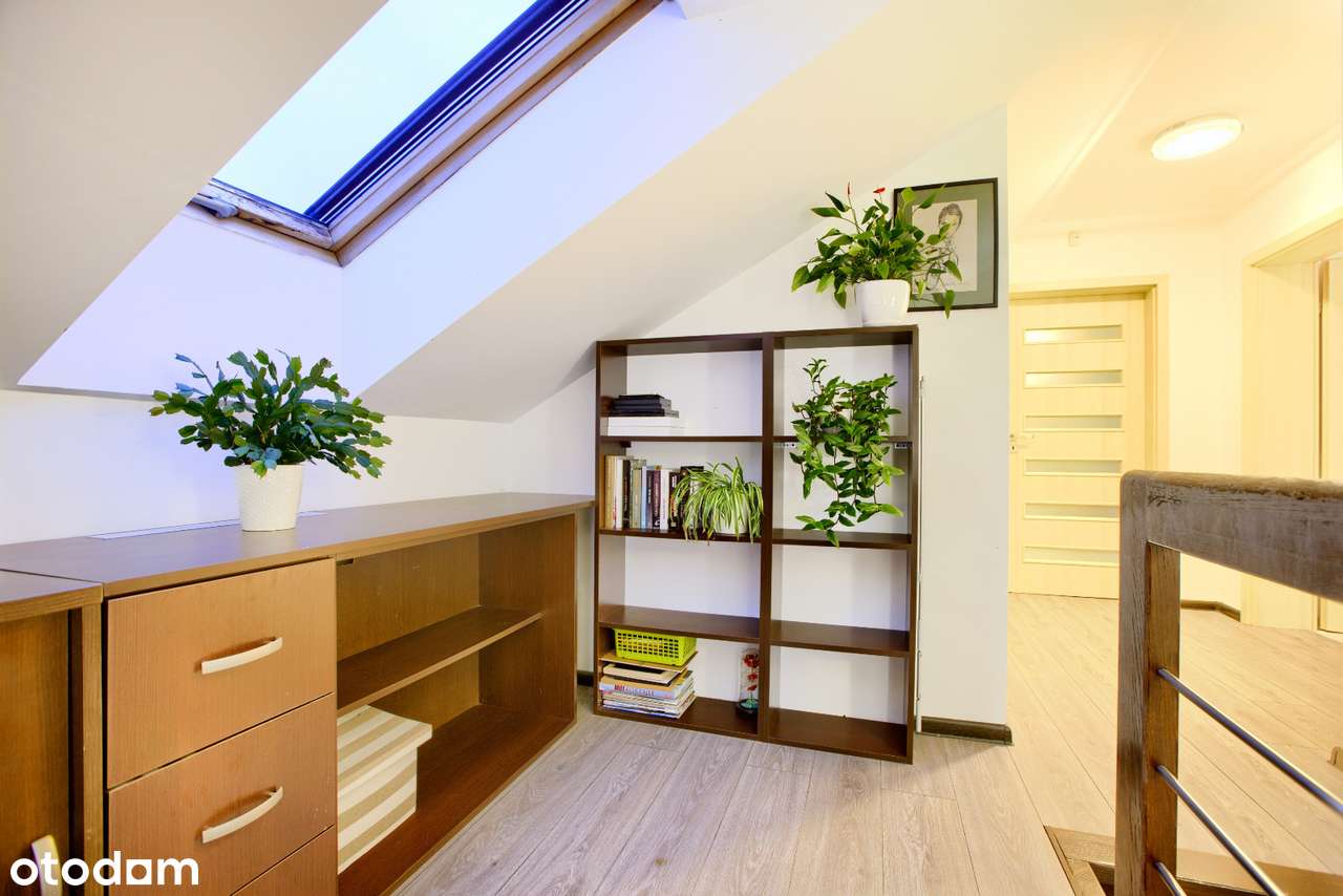 Świetny standard, loggia, klimatyzacja, dwupoziomowe, niski czynsz.-19