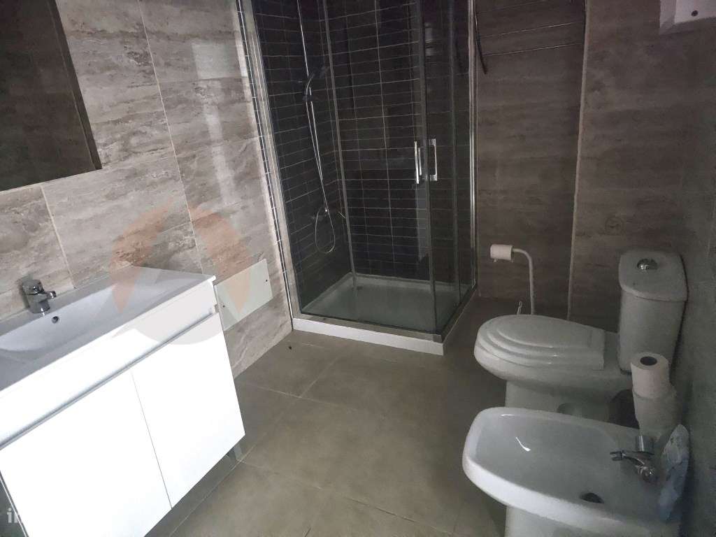 EXCLUSIVO | T2 COM 82m², ELEVADOR E LAREIRA NO VALE DO COBRO - SETÚ...-19