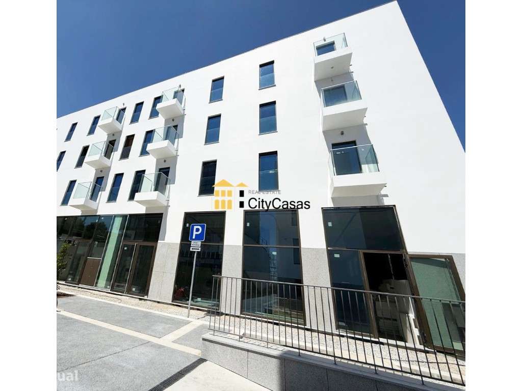 Apartamento T1 Novo c/ L. Garagem e Arrumos-12