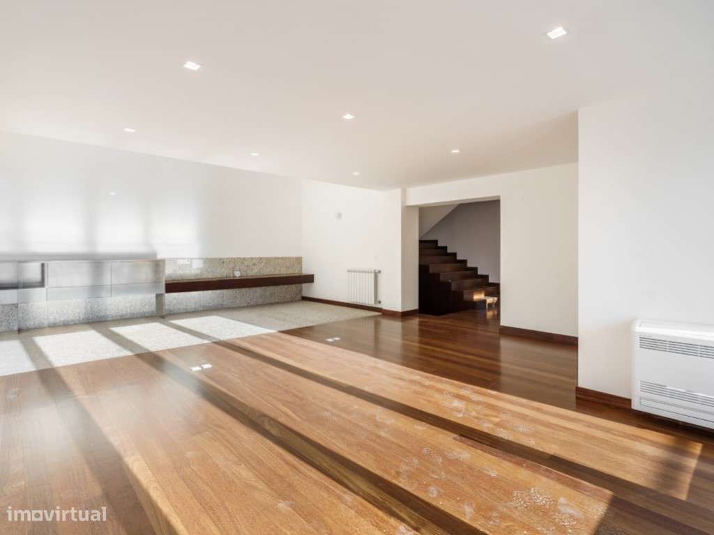 Triplex de Excepção com Rooftop e Vistas sobre Guimarães e a Serra ...-10
