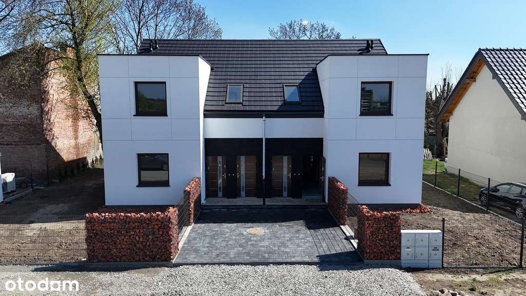 Mieszkanie trzypokojowe z balkonem-0