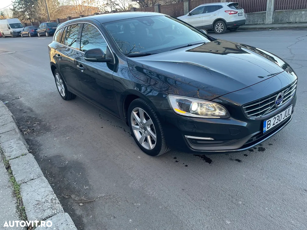 Volvo V60 D2 ECO Start-Stop Summum - 2