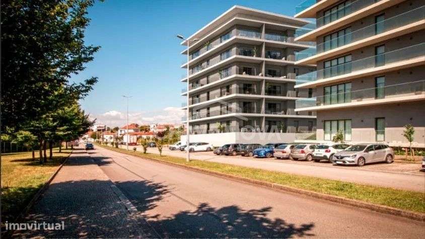 PS - T2 novo em oliveira do Douro ao Parque natural da Lavandeira - Grande imagem: 2/24